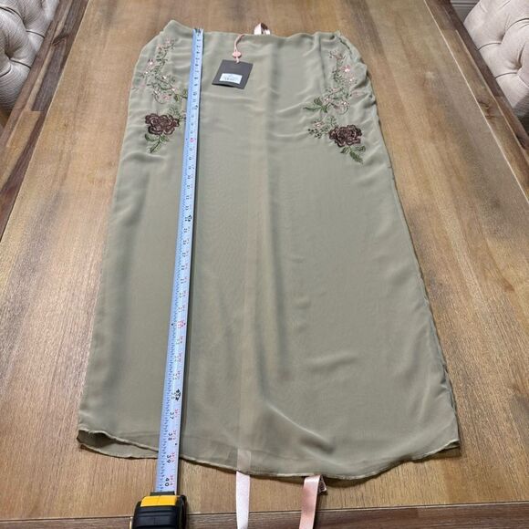 House of CB Lailah Embroidered Maxi Skirt‎ Low Rise Lightweight Georgette Large - Picture 6 of 15